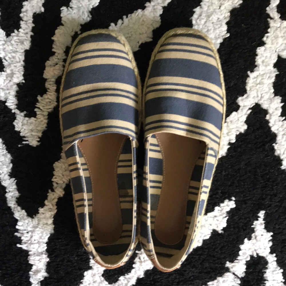 Easy Spirit Espadrille Flats